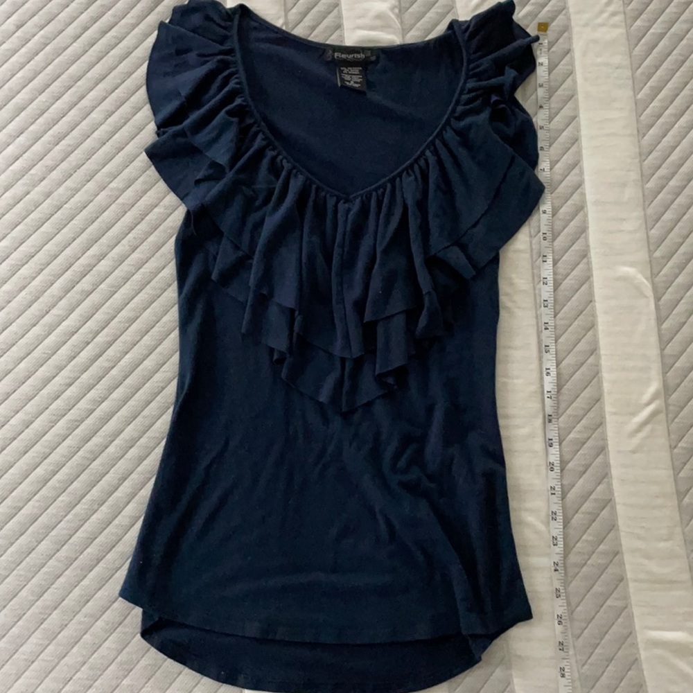Super flattering tank top